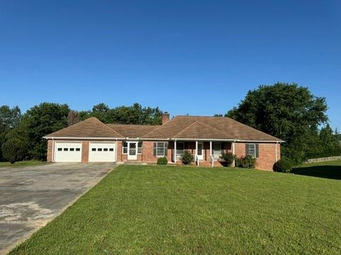 Homes For Rent - 5677 Bentley Road<br/> Cumming, GA 30040