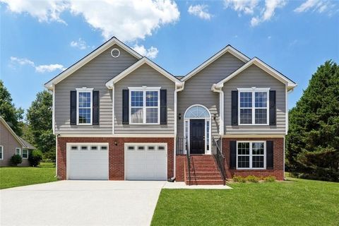 Single Family Residence in Dacula GA 925 LEIGHS BROOK Way.jpg