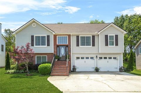 2713 Silver Queen Road Ellenwood GA 30294