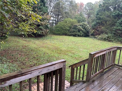 A home in Ellenwood