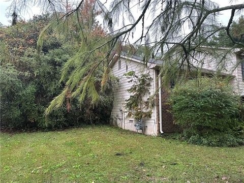 A home in Ellenwood