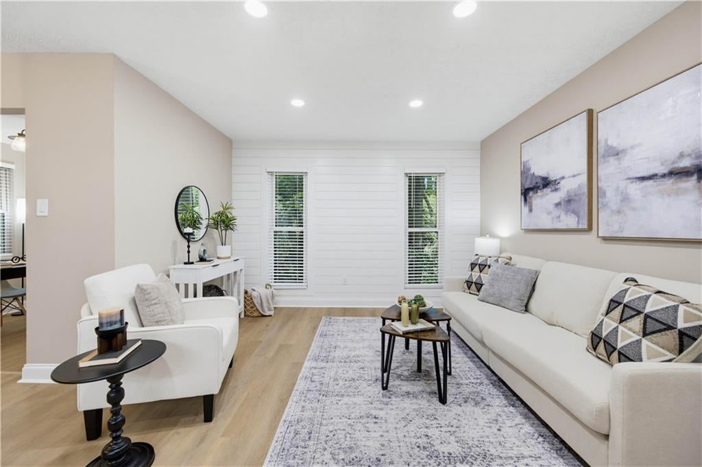 5159 Roswell Road 59-1