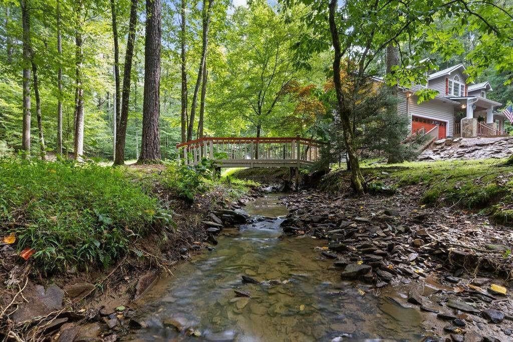 434 Lemmon Drive