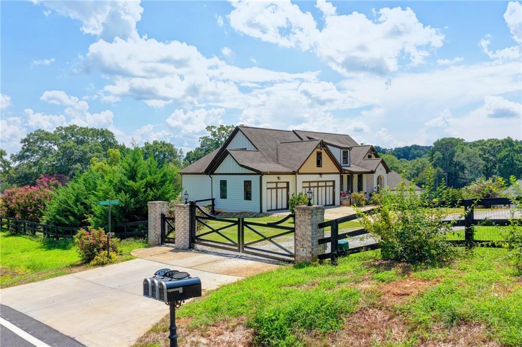 4765 Paradise Cottage