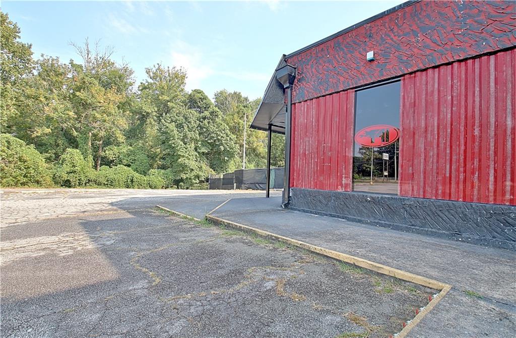 7716 N Main Street