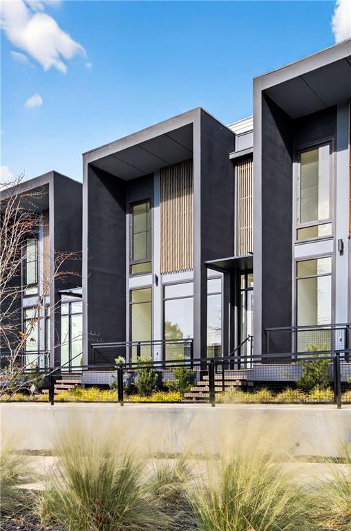 816 Berne Street SE 4