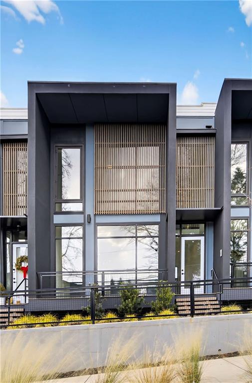 816 Berne Street SE 4