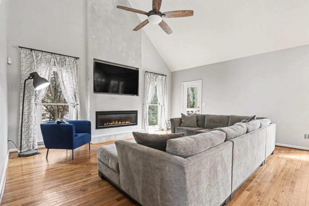 3793 Market Crescent