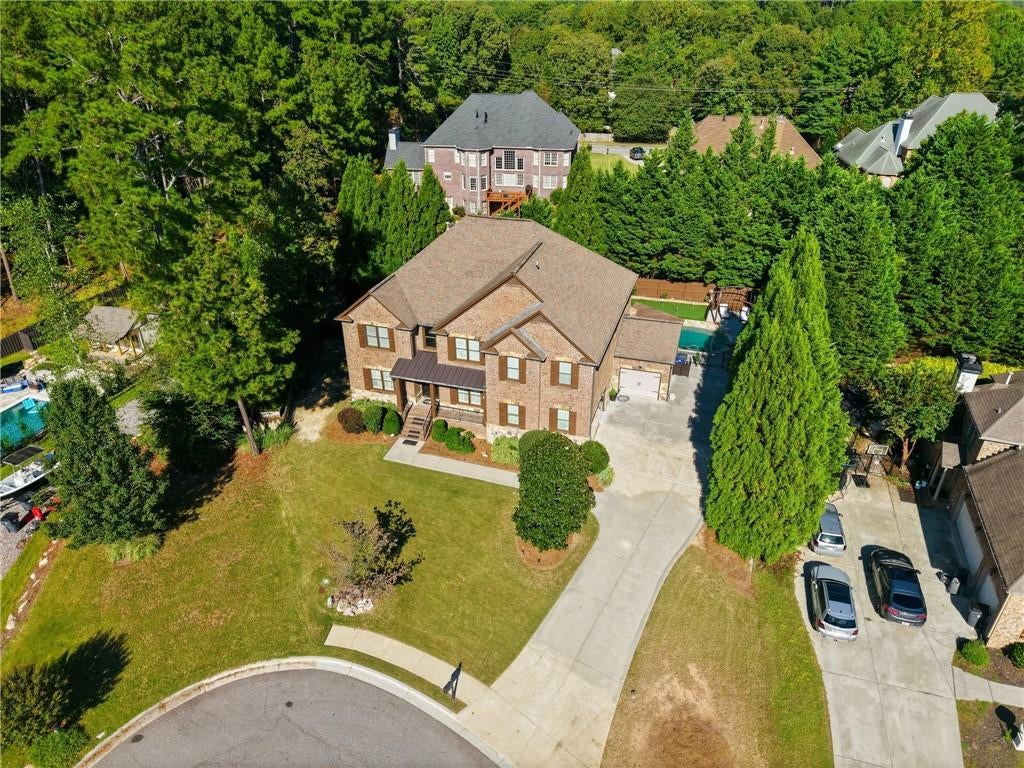 605 Settles Brook Court