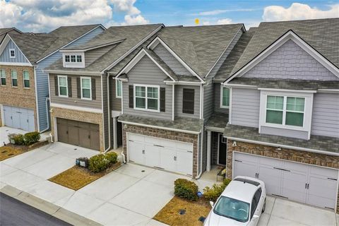 Townhouse For Sale - 7726 Baron Road<br/> Fairburn, GA 30213