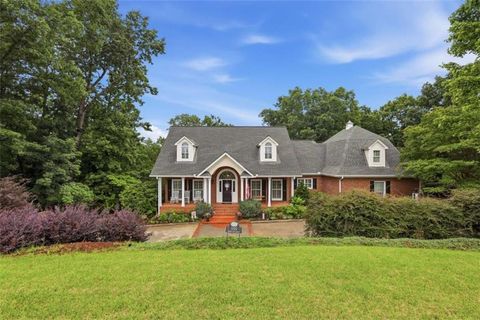 Homes For Sale - 355 Smoke Rise Drive<br/> Baldwin, GA 30511