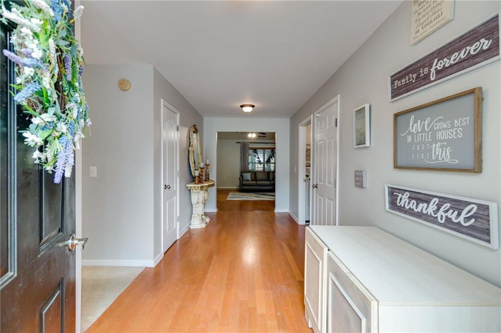 5069 Luxford Dr Dr, Douglasville, Georgia image 3
