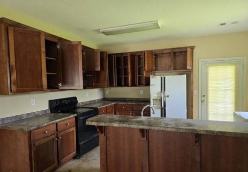 305 Longhorn Trail