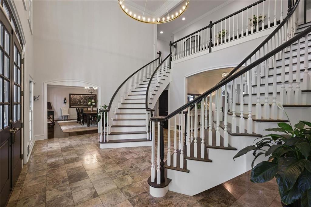 710 Walnut Drive SW