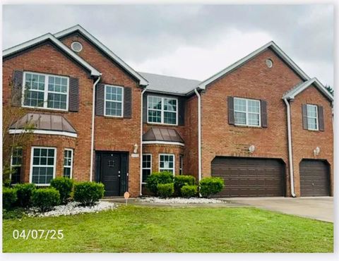 5589 Dendy Trc Fairburn GA 30213