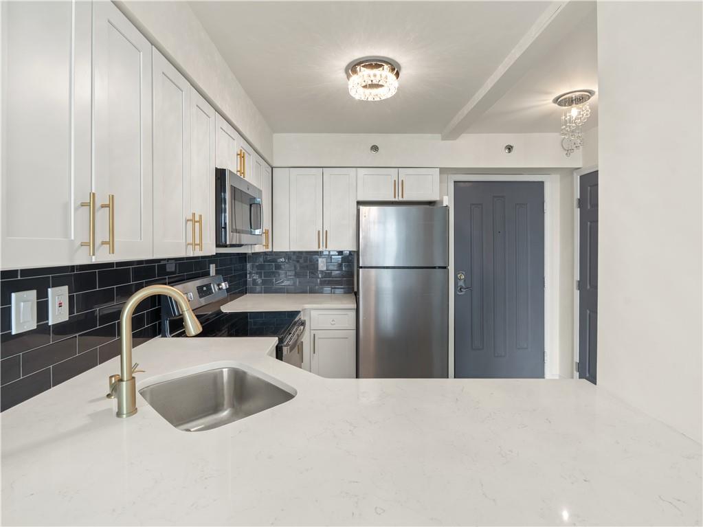 2870 Pharr Court South NW 1702