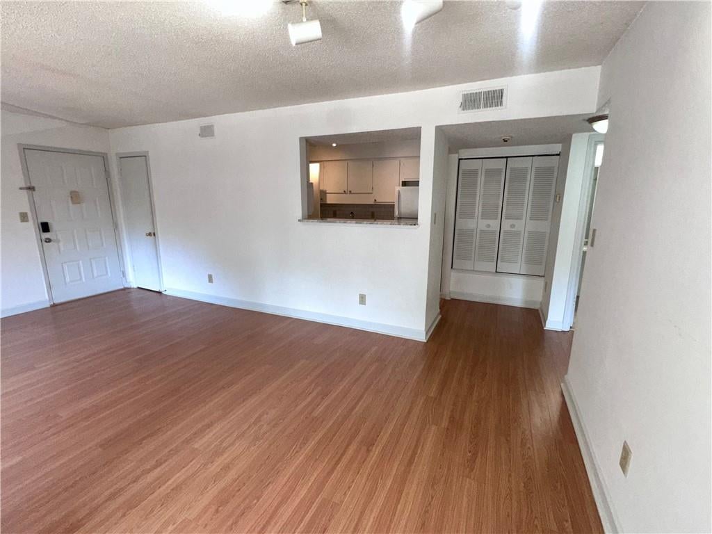1407 Wingate Way