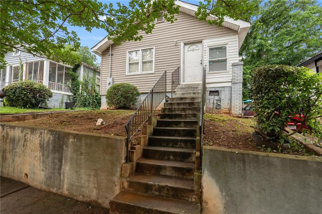 Photo 1 of 11 — 274 Sciple Terrace NW, Atlanta, GA 30314