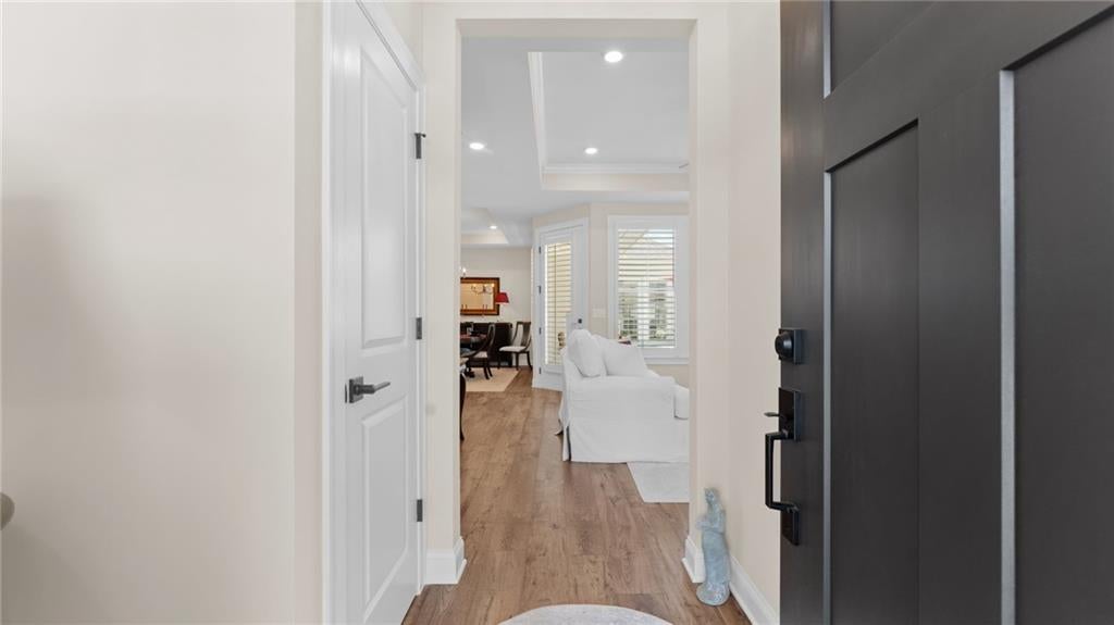 3337 Fishpond Circle