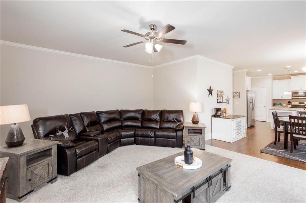 637 Little Bear Loop, Canton, Georgia image 14