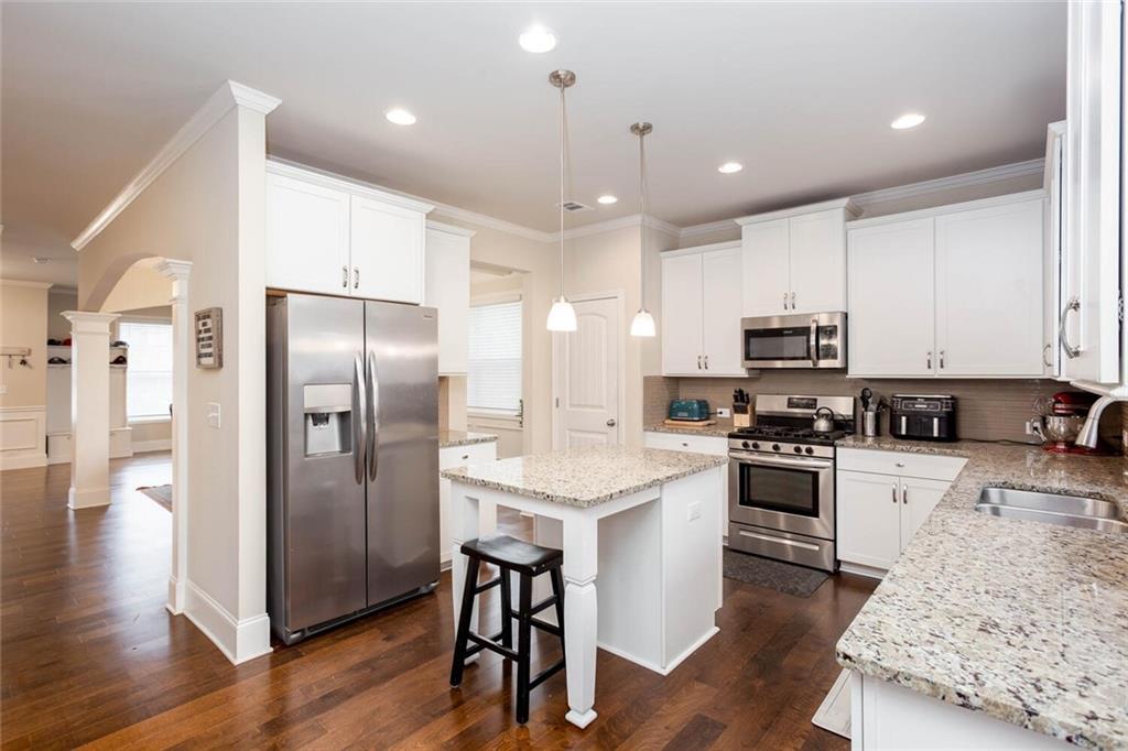 637 Little Bear Loop, Canton, Georgia image 7