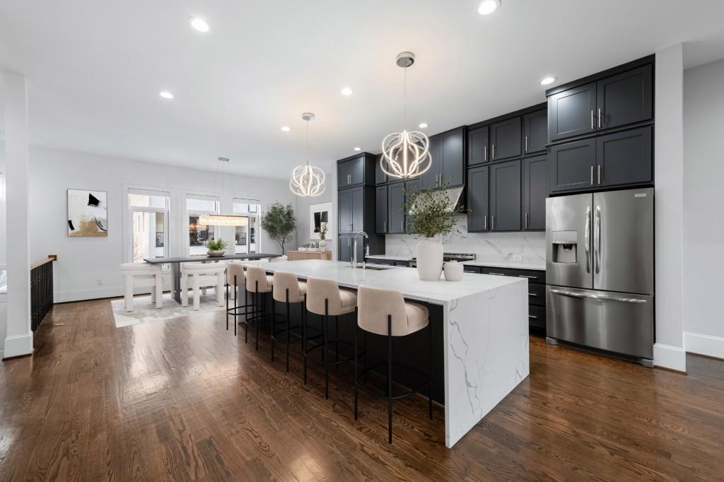 1099 Briar Cove Circle