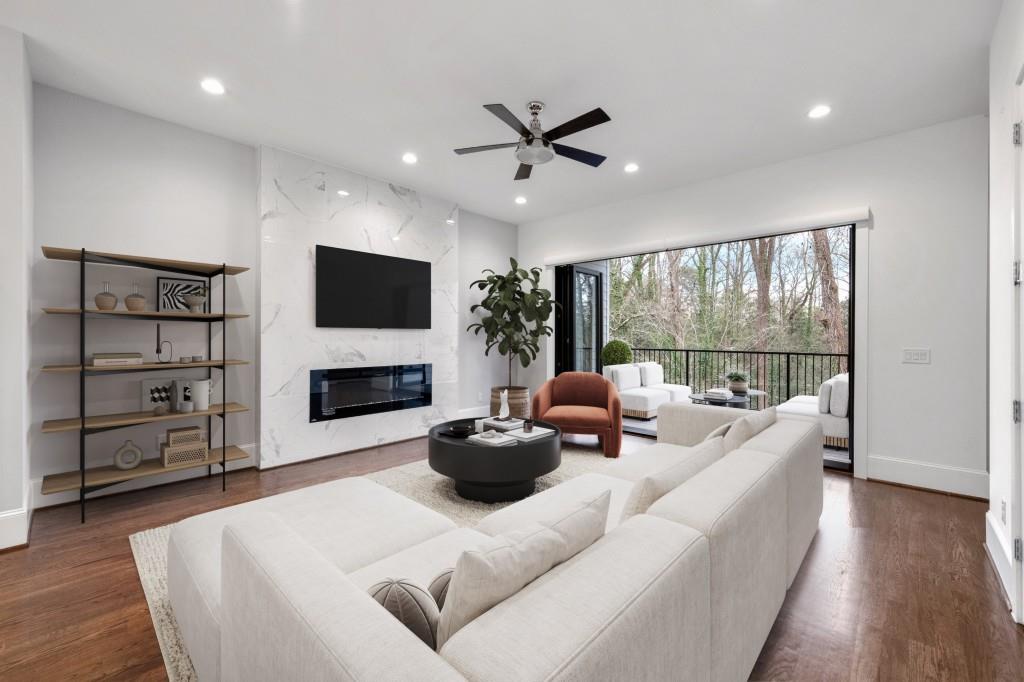 1099 Briar Cove Circle