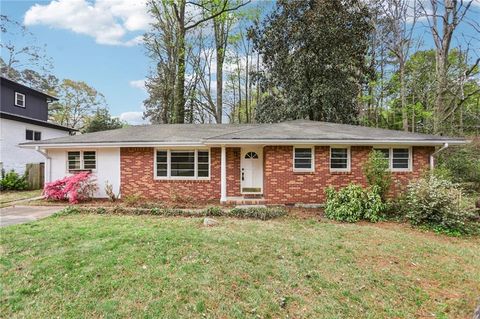 Photo of 1601 Moncrief Circle, Decatur, GA 30033 (MLS # 7746681)