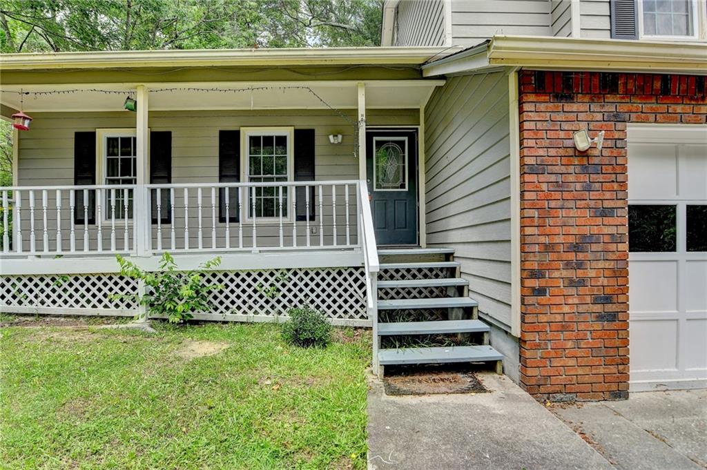 2121 Crescentview Drive