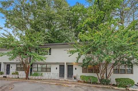 Condo For Sale - 1683 Briarcliff Road #3<br/> Dekalb County, Atlanta, GA 30306