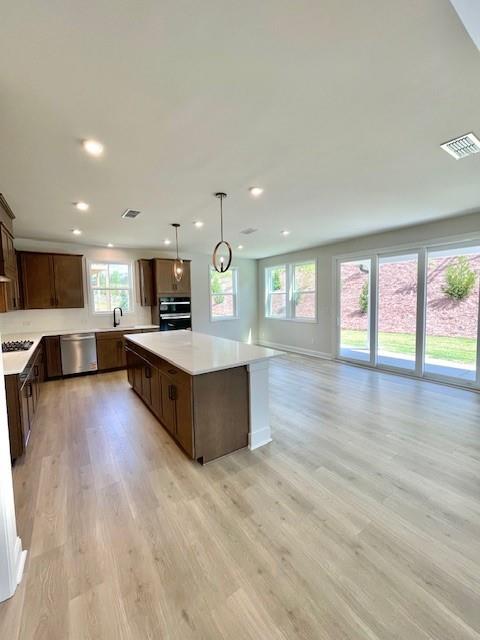 719 Crossroad Court