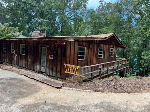 A home in Dawsonville