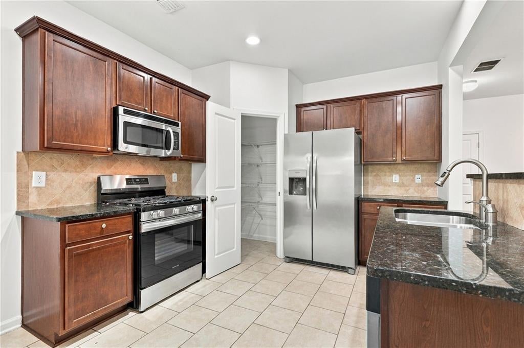 1420 Faircrest Lane