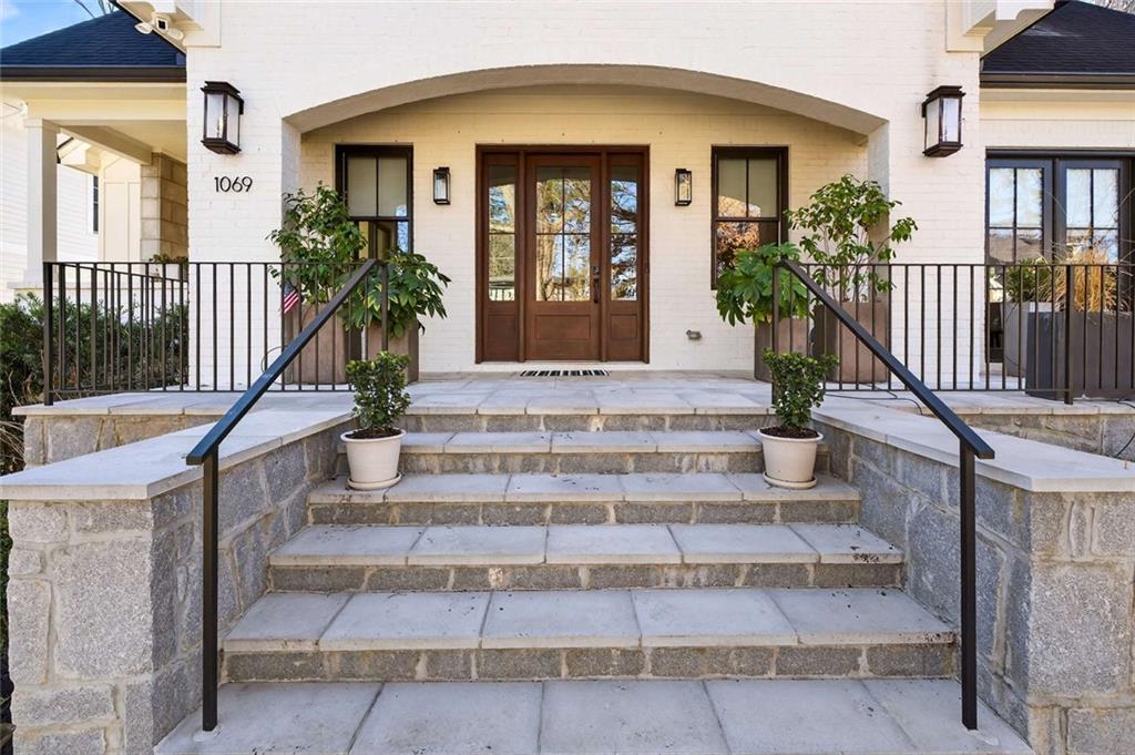 1069 Cumberland Road NE