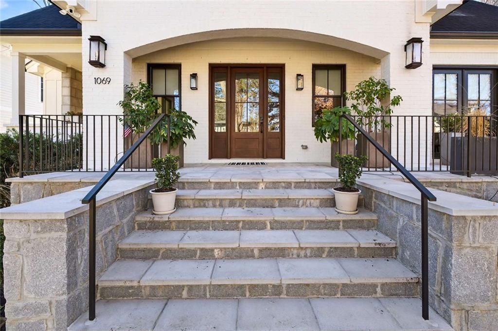 Photo of 1069 Cumberland Road NE, Atlanta, GA 30306 (MLS # 7704491)