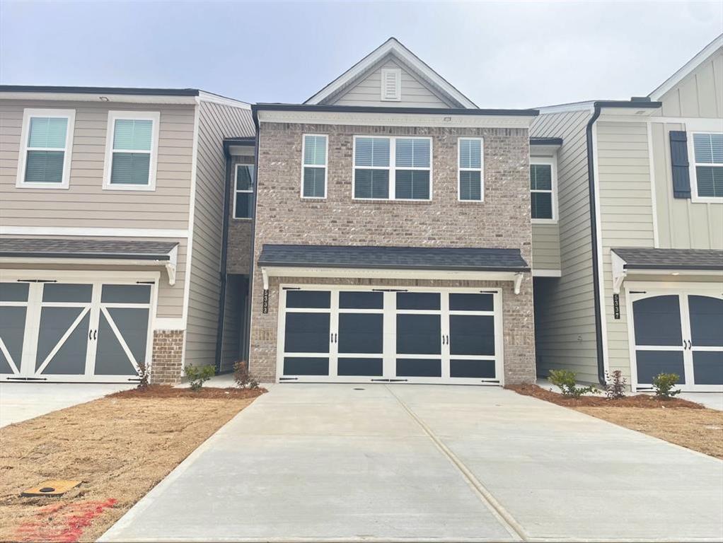 Introducing a brand-new townhouse in the charming location of Flowery Branch, GA. This spacious townhouse features 3 bedrooms and 2.5 bathrooms, providing ample space for comfortable living. The modern design includes a 2-car garage, ensuring convenient parking and storage. Step into the backyard and enjoy an outdoor space perfect for relaxation or entertaining guests. Inside, you'll find a double vanity in the master bathroom, adding a touch of luxury to your daily routine. The townhouse also includes a laundry room, making chores a breeze. With its prime location and desirable amenities, this townhouse offers a wonderful opportunity to experience the best of Flowery Branch living. Don't miss out on this incredible chance to call this brand-new townhouse your home.
– Pets are allowed. Some fees apply.
– No security deposit required. Low monthly payment through Security Deposit Waiver Program to satisfy your security deposit requirements!
– Qualifications are: income must be 3x of the rent, two years of good rental history, no evictions for the last five years, credit and background will be checked.
– All residents are enrolled in the Resident Benefits Package (RBP) which includes HVAC air filter delivery (for applicable properties), credit building to help boost your credit score with timely rent payments, move-in concierge service making utility connection and home service set up a breeze during your move-in, ($25 per month). More details upon application.
– The application fee is $65 per person. We highly encourage all applicants to link their bank accounts during the application process to expedite response time. Should you choose to manually upload documents, we ask for your patience as this will result in longer review cycles.
The commission will be paid to the selling broker who shows the property.