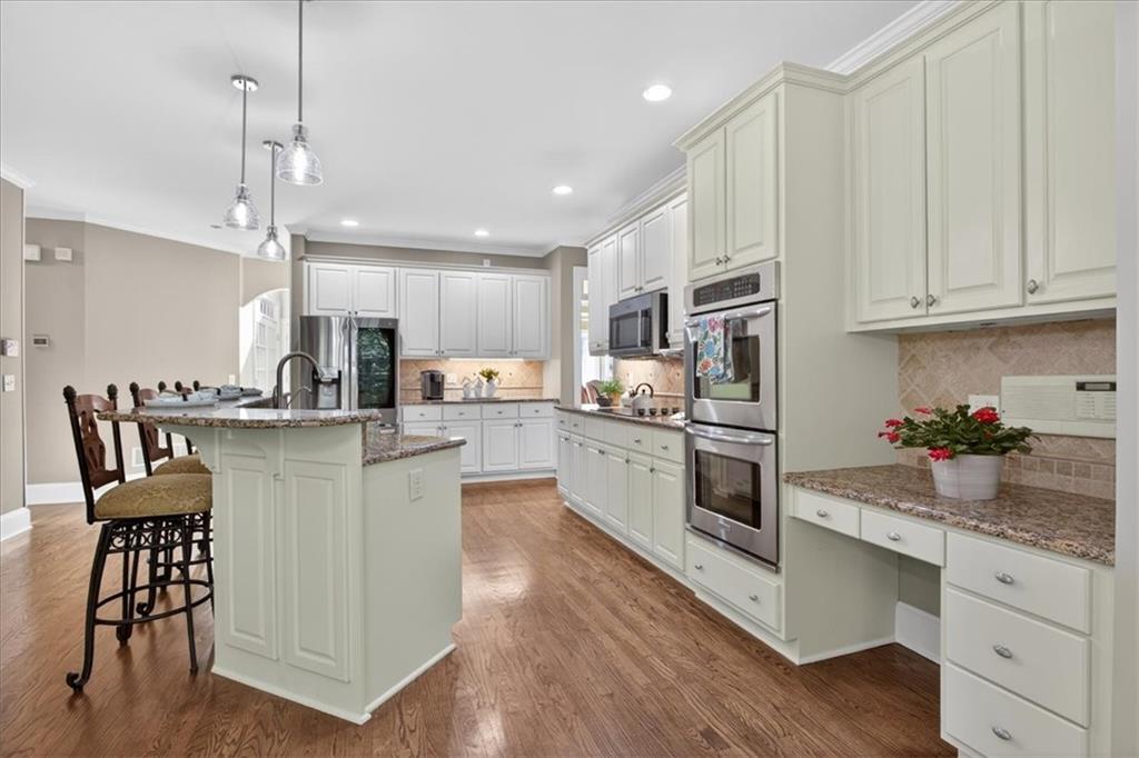 3014 Bradshaw Club Drive