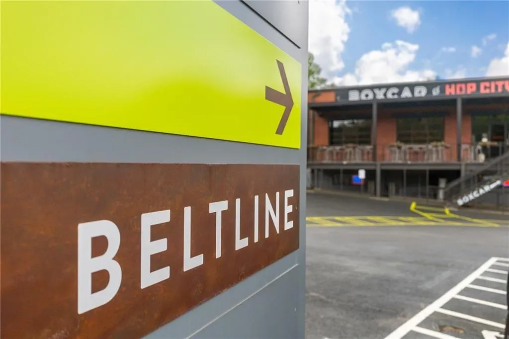 Atlanta, Georgia 30310, United States, 3 Bedrooms Bedrooms, ,2 BathroomsBathrooms,Residential,Active,144372