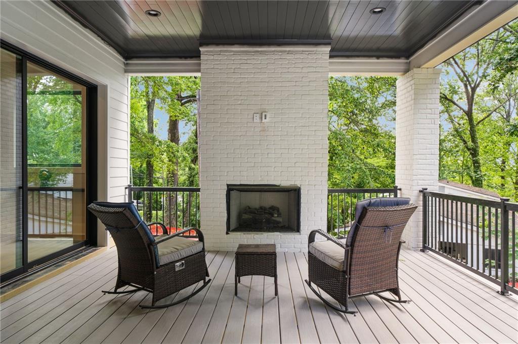 4091 Oak Forest Drive, Brookhaven, Georgia image 12