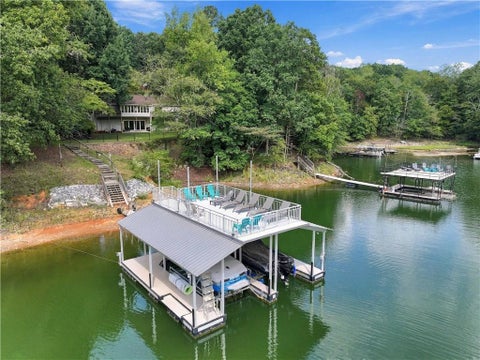 Homes For Sale - 688 Harbor Cove<br/> Gainesville, GA 30501