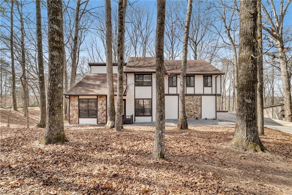 Photo of 700 Marshview Close, Roswell, GA 30076 (MLS # 7726168)