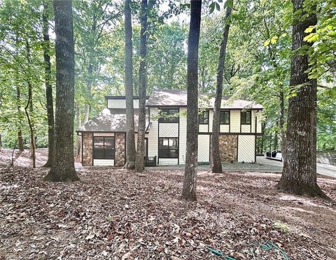 Photo of 700 Marshview Close, Roswell, GA 30076 (MLS # 7726168)