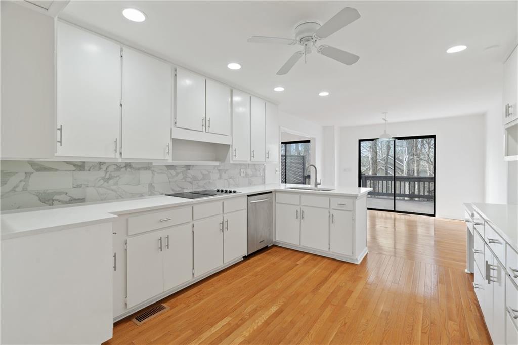 700 Marshview Close