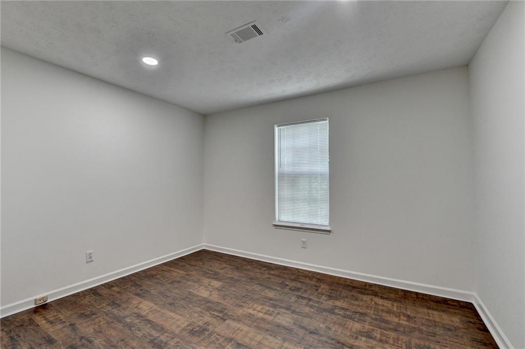 655 Barrington Way, Roswell, Georgia image 46
