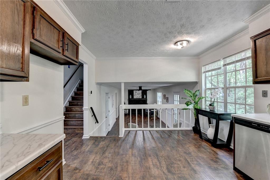 655 Barrington Way, Roswell, Georgia image 20