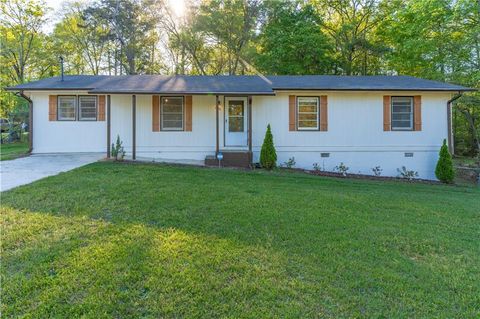 2290 Pinetree Lane NE Conyers GA 30012