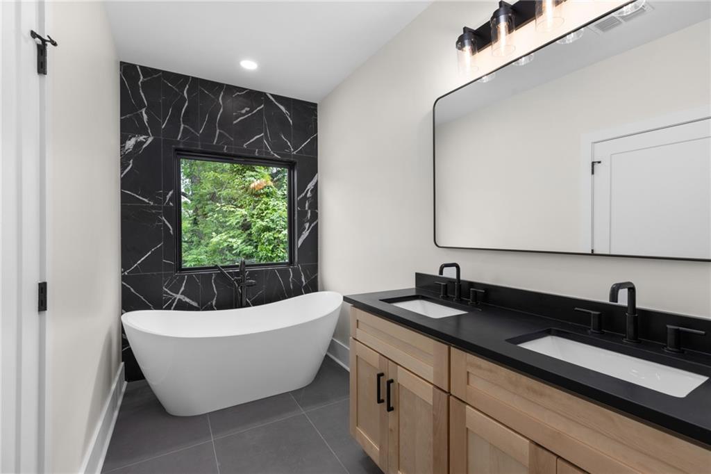 178 Wesley Avenue #A, Atlanta, Georgia image 37