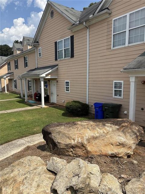 1739 Bob White Lane Conyers GA 30013