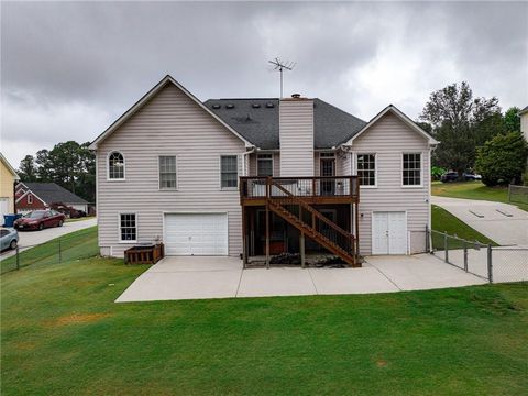 A home in Dacula