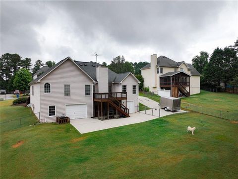 A home in Dacula